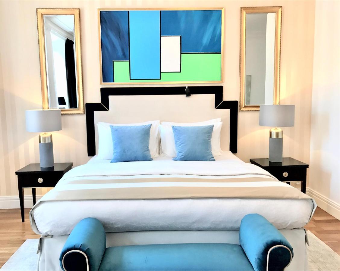Mondrian Luxury Suites & Apartments Market Square IV Varşova Dış mekan fotoğraf