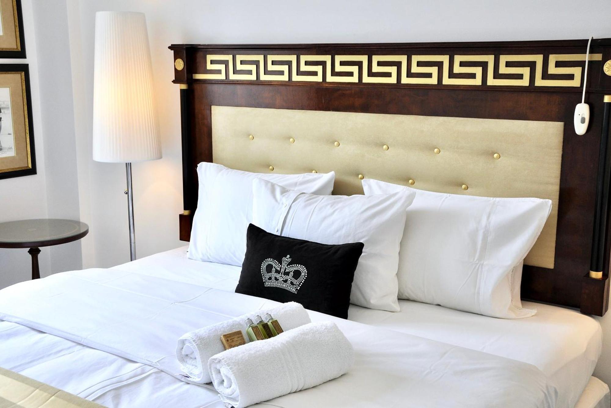 Mondrian Luxury Suites & Apartments Market Square IV Varşova Oda fotoğraf