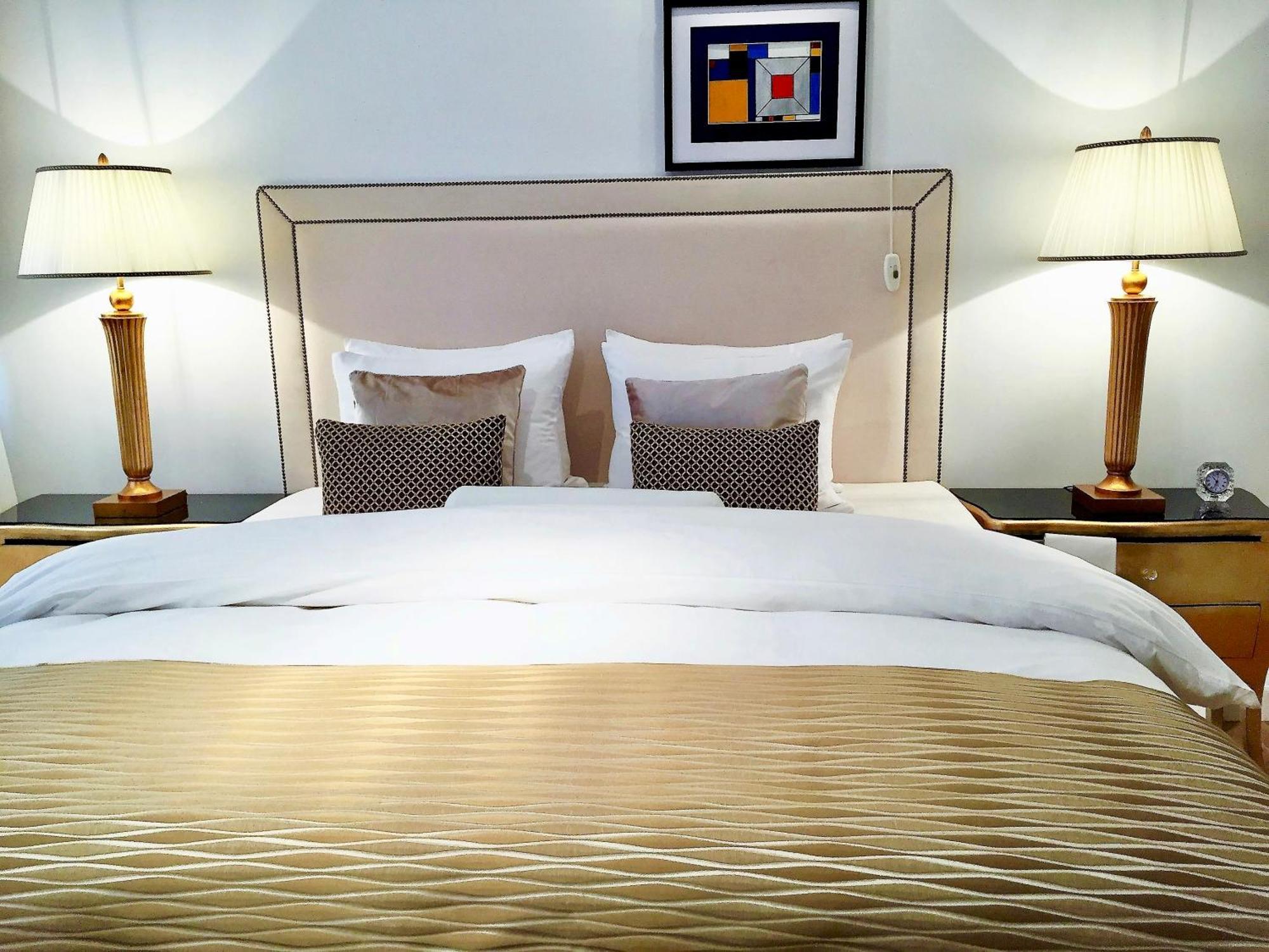 Mondrian Luxury Suites & Apartments Market Square IV Varşova Oda fotoğraf