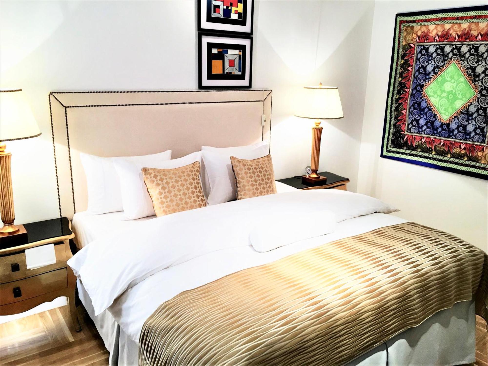 Mondrian Luxury Suites & Apartments Market Square IV Varşova Oda fotoğraf